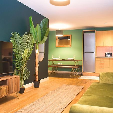 Spacious City Centre Apt - Free Parking - Ao Arena Manchester Luaran gambar